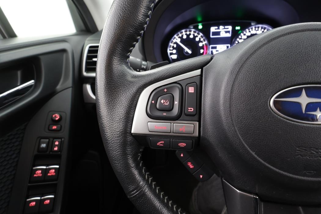 SUBARU Forester 2018