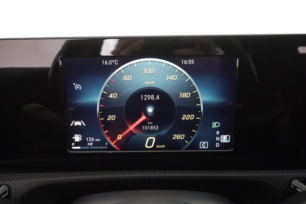 MERCEDES-BENZ A 2019
