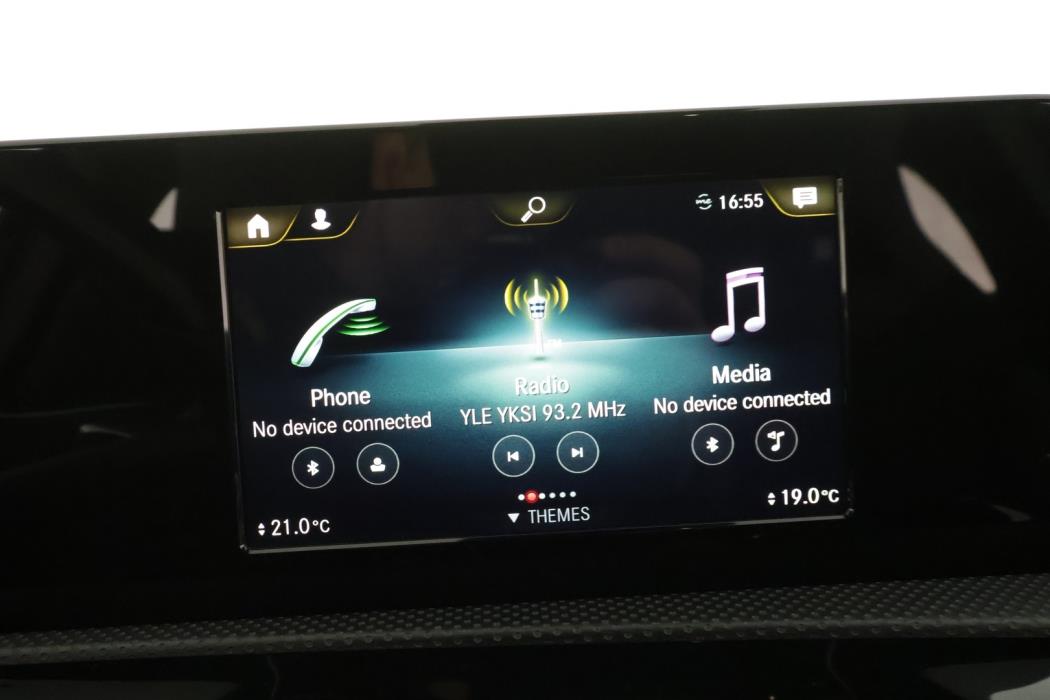 MERCEDES-BENZ A 2019