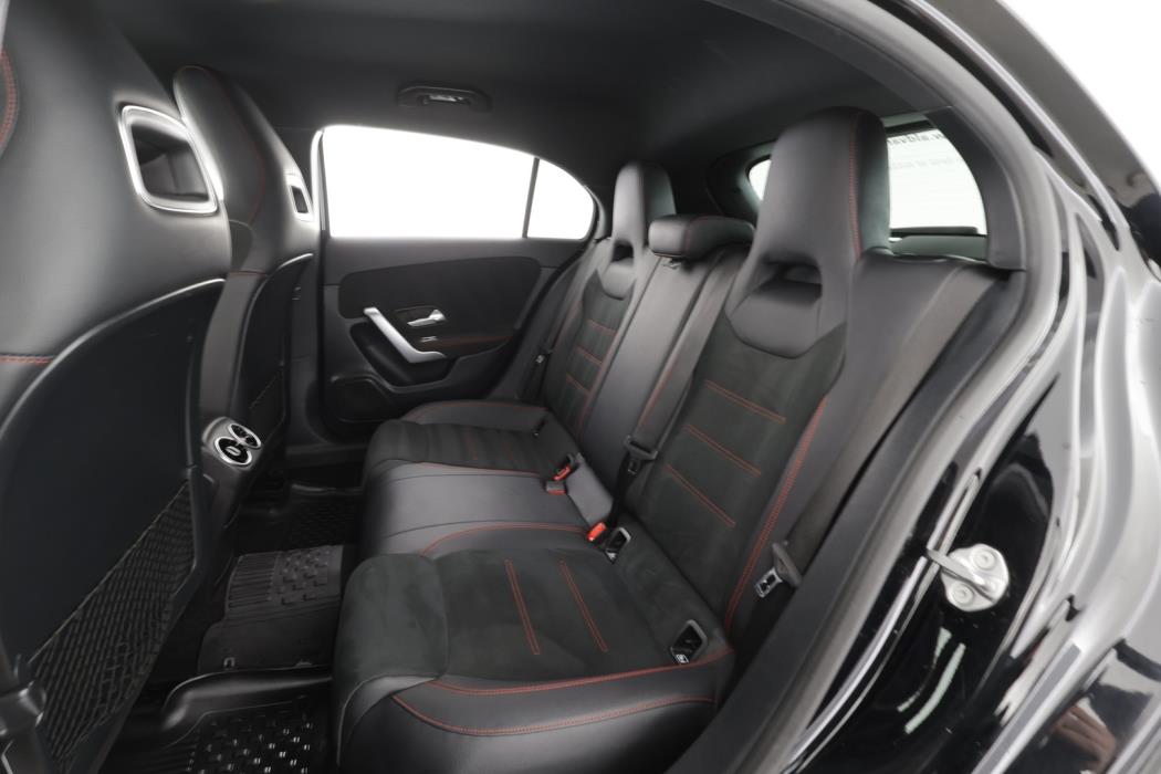 MERCEDES-BENZ A 2019