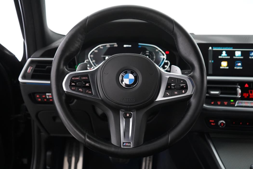 BMW 330 2021