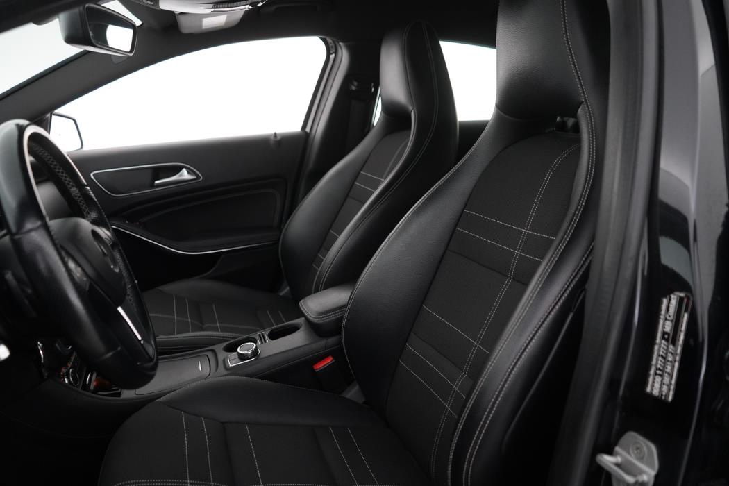 MERCEDES-BENZ A 2014