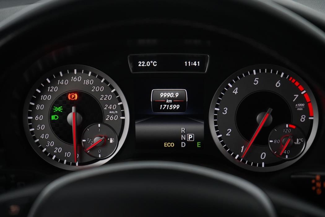 MERCEDES-BENZ A 2014