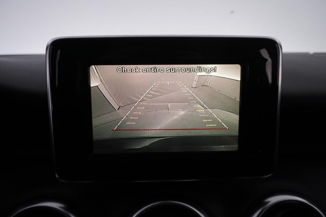 MERCEDES-BENZ A 2014