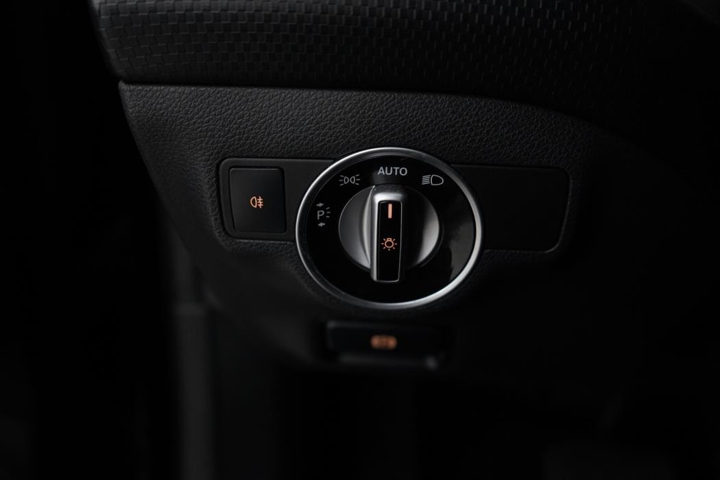 MERCEDES-BENZ A 2014