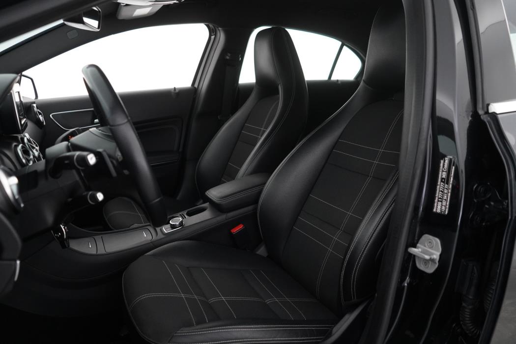 MERCEDES-BENZ A 2014