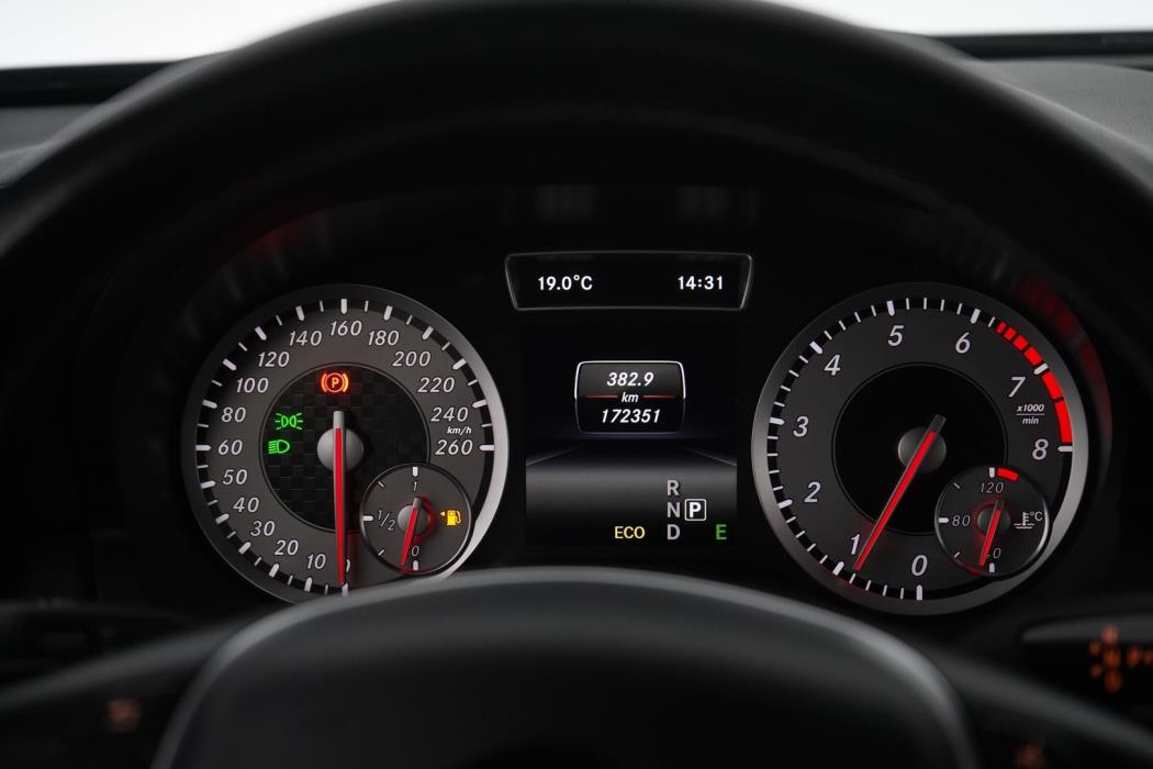 MERCEDES-BENZ A 2014