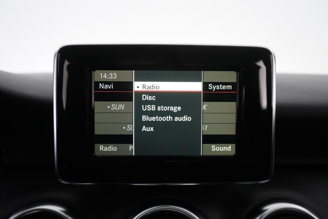 MERCEDES-BENZ A 2014