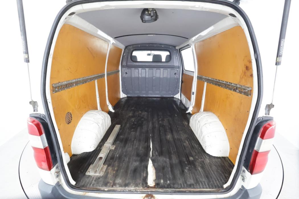 TOYOTA Hiace 2004