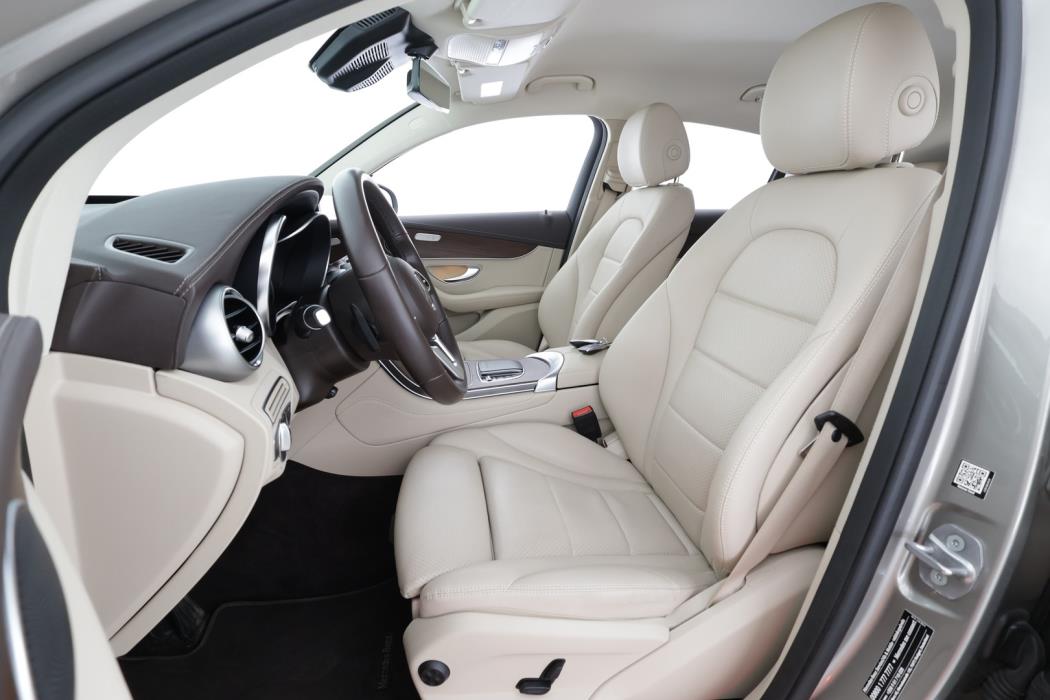 MERCEDES-BENZ GLC 2021