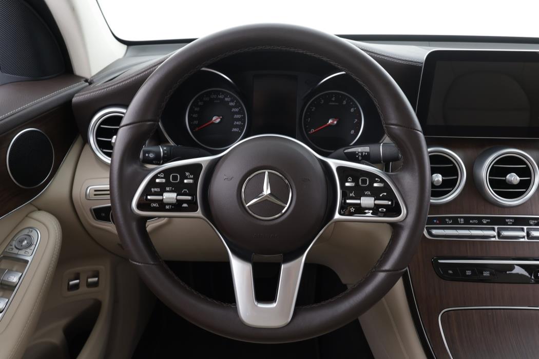 MERCEDES-BENZ GLC 2021