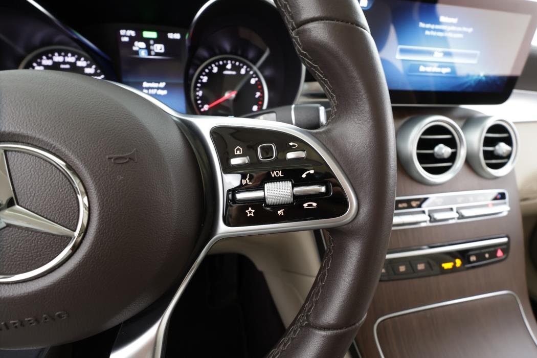 MERCEDES-BENZ GLC 2021