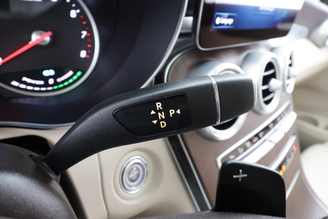 MERCEDES-BENZ GLC 2021