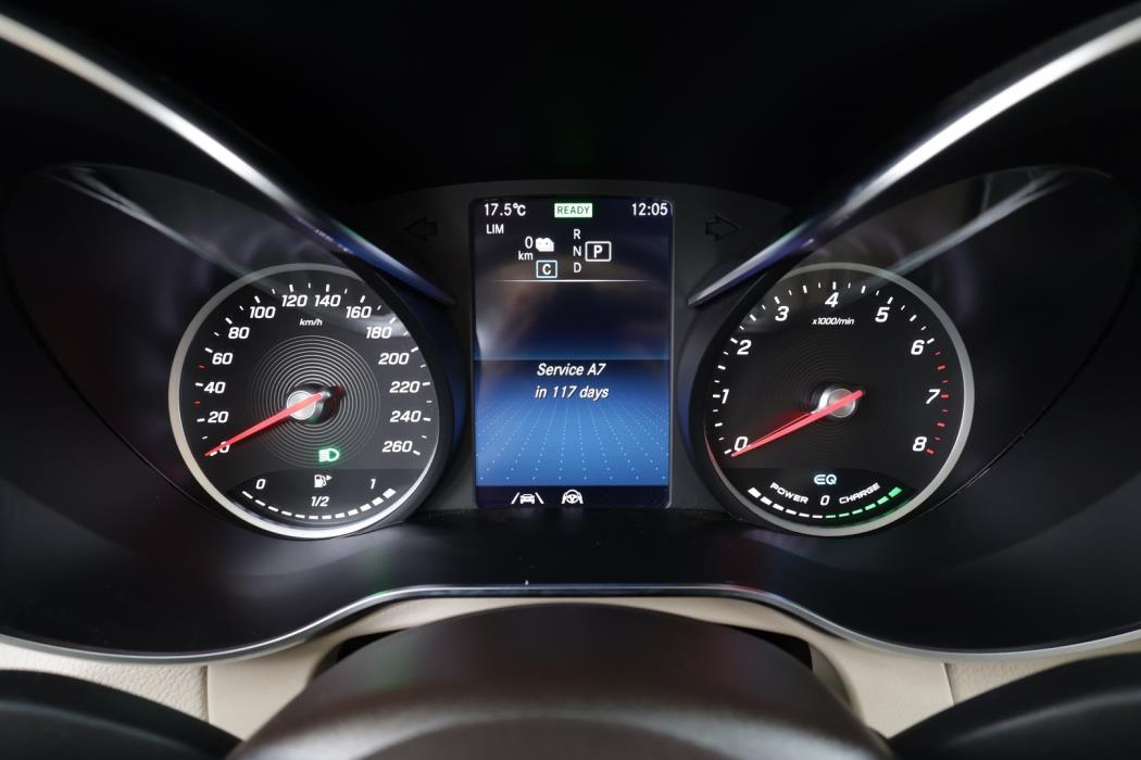 MERCEDES-BENZ GLC 2021