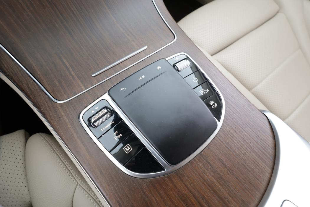 MERCEDES-BENZ GLC 2021