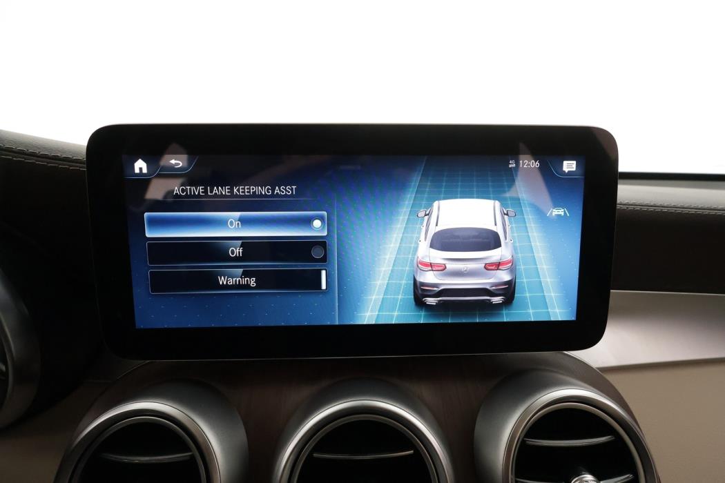 MERCEDES-BENZ GLC 2021