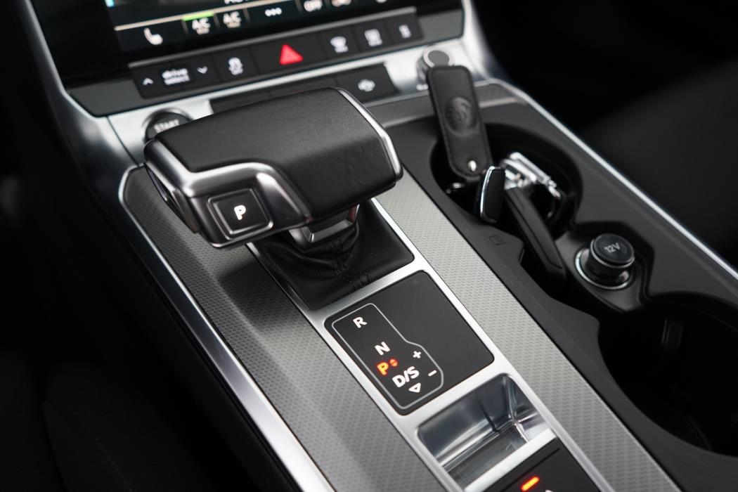 AUDI A6 2022