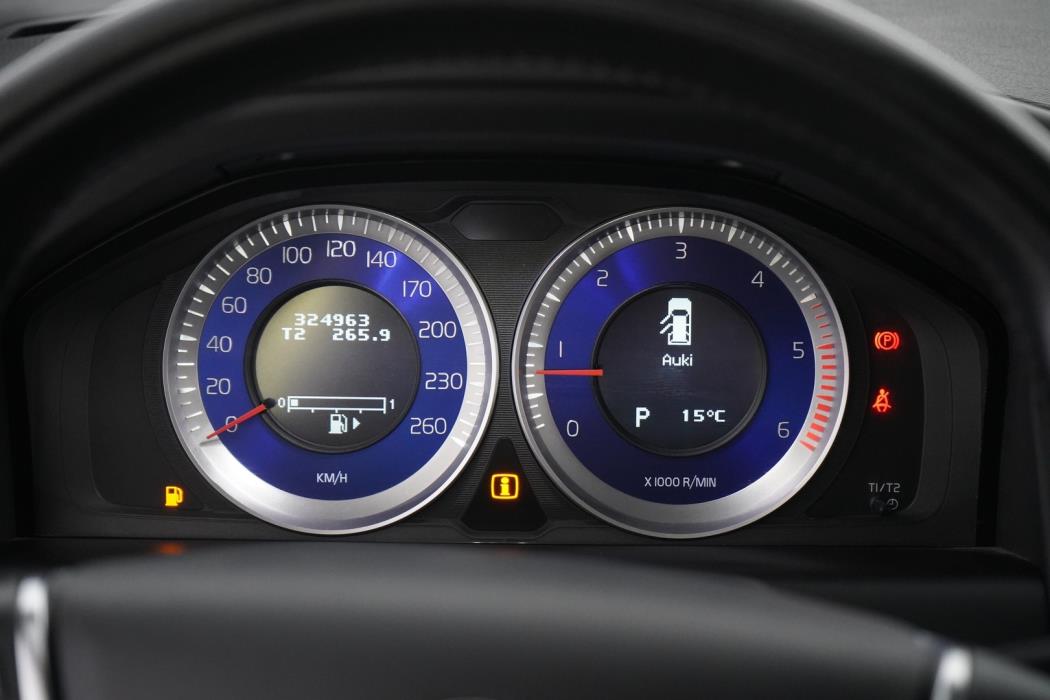 VOLVO XC60 2012