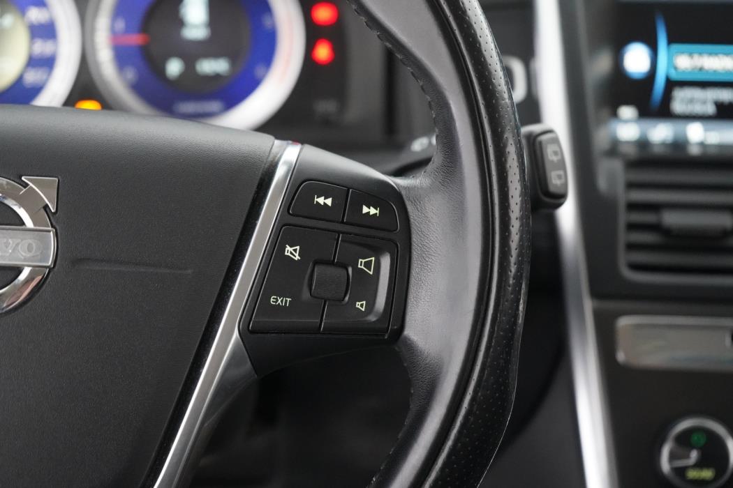 VOLVO XC60 2012