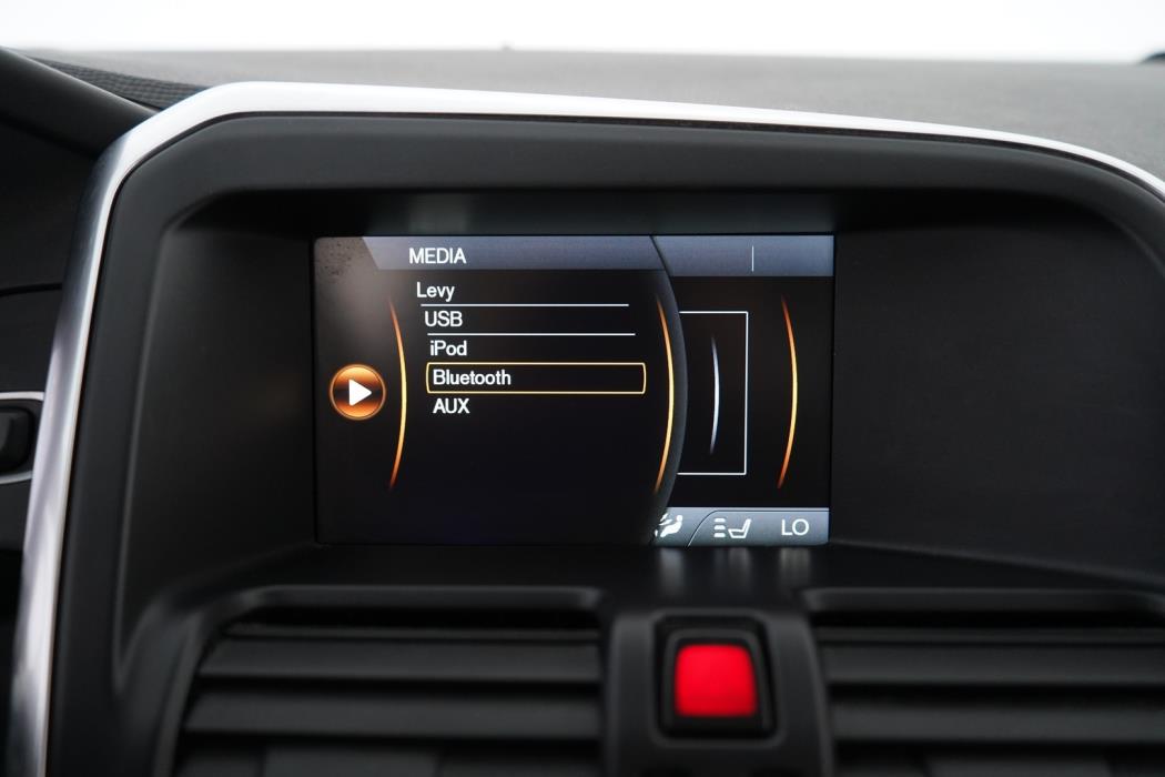 VOLVO XC60 2012
