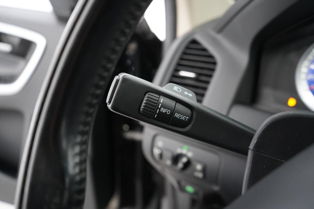 VOLVO XC60 2012