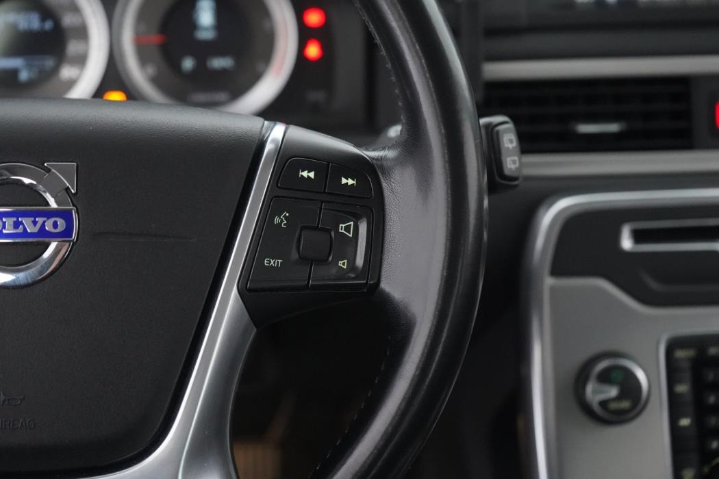 VOLVO XC70 2012