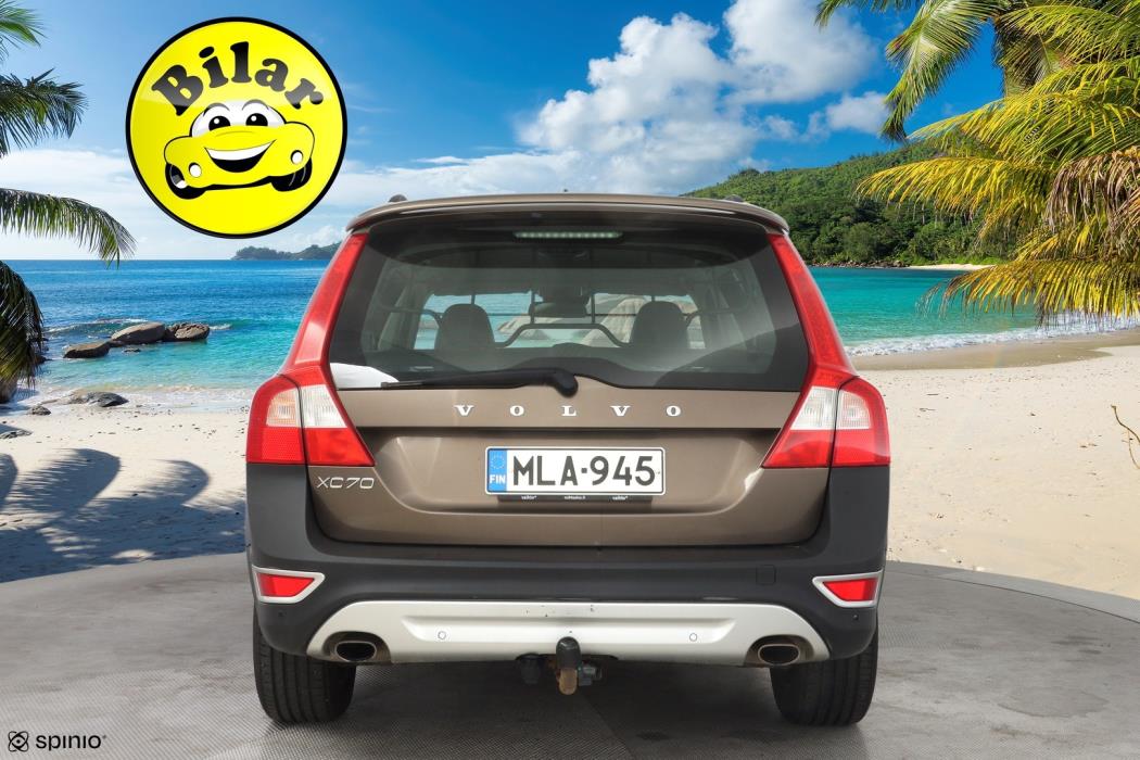 VOLVO XC70 2012