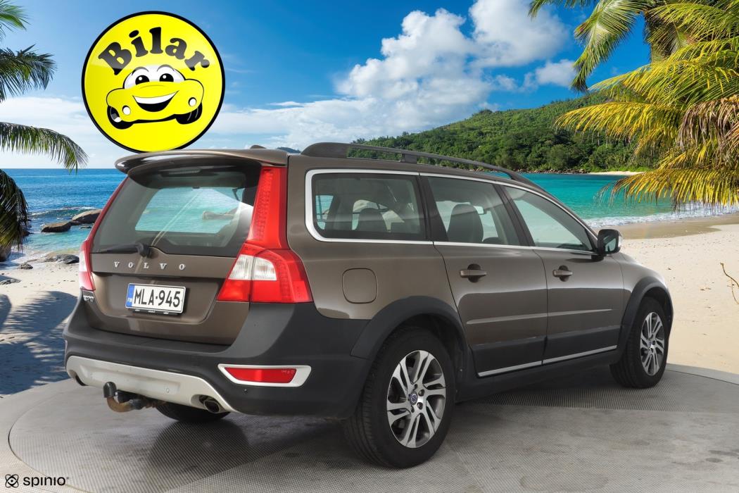 VOLVO XC70 2012