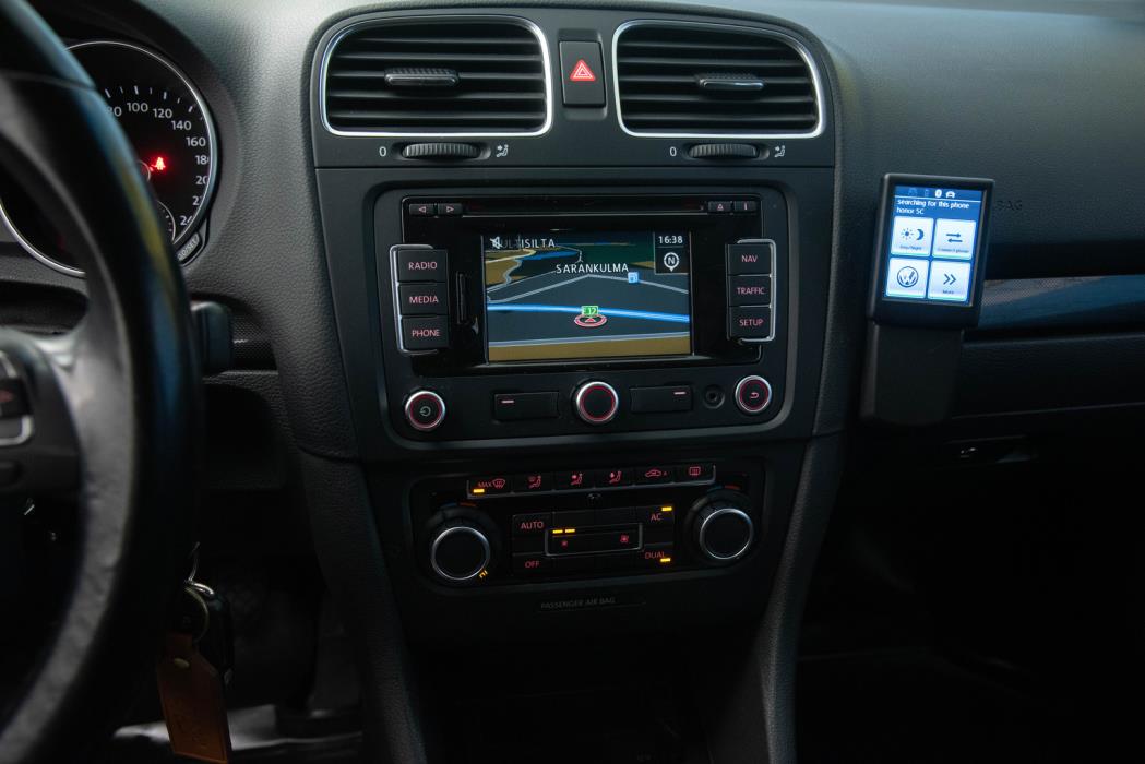 VOLKSWAGEN Golf 2010