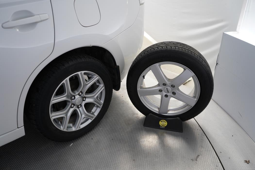 MITSUBISHI Outlander PHEV 2014