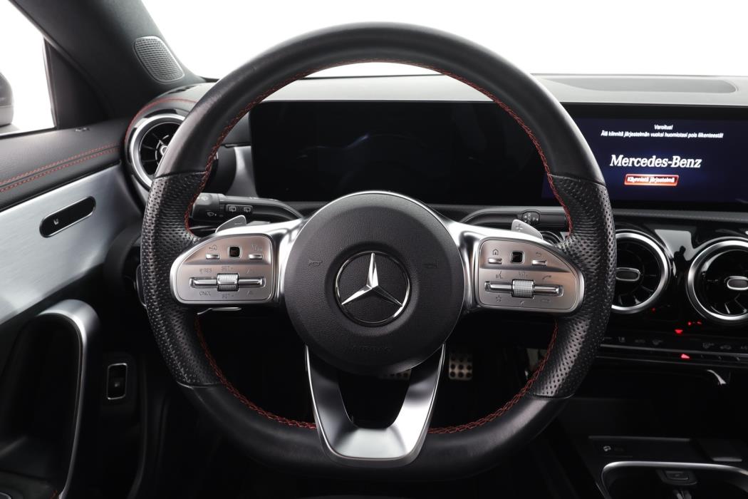 MERCEDES-BENZ CLA 2022
