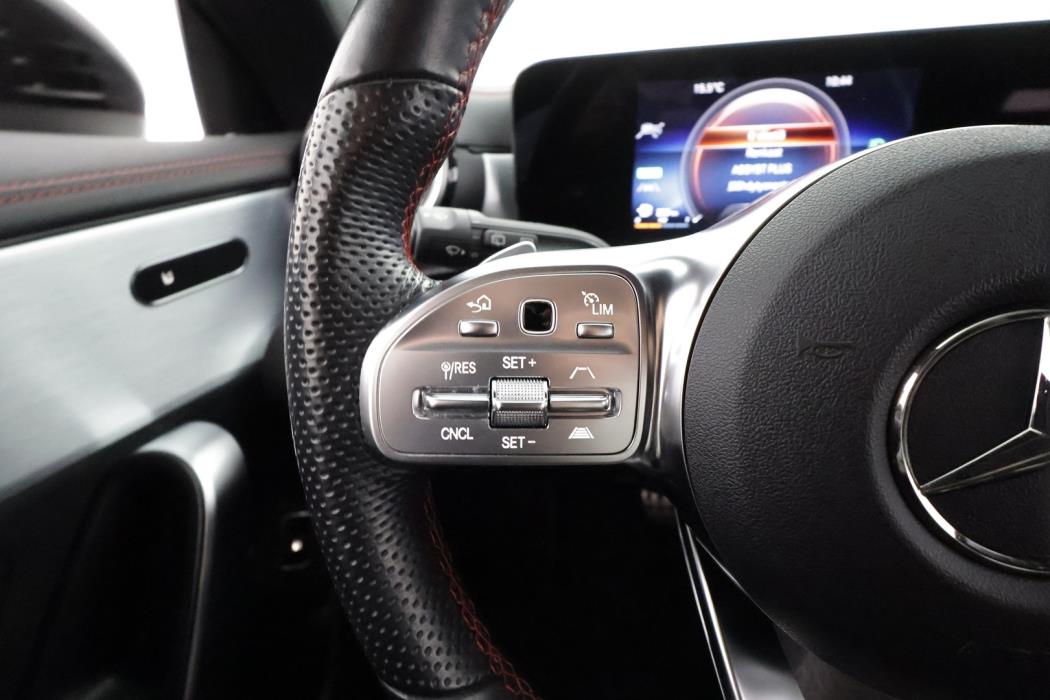 MERCEDES-BENZ CLA 2022