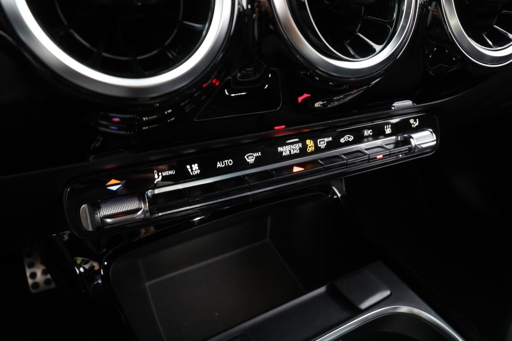 MERCEDES-BENZ CLA 2022