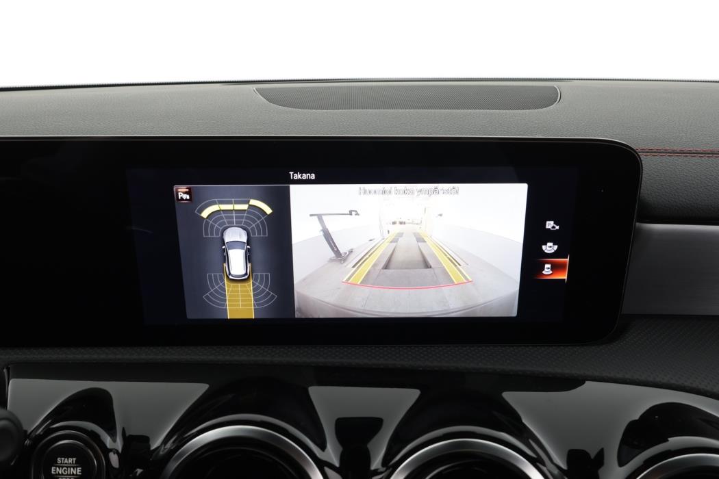 MERCEDES-BENZ CLA 2022