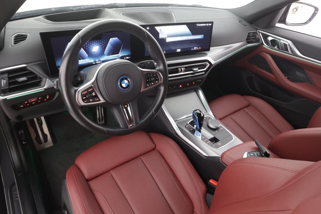 BMW i4 2023