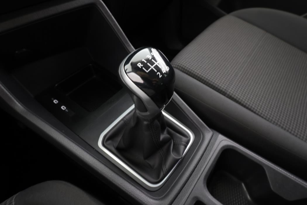 VOLKSWAGEN Caddy 2023