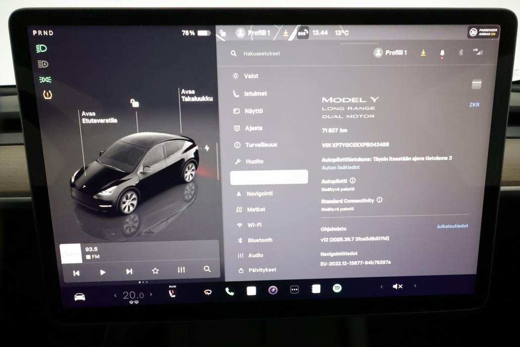TESLA Model Y 2023