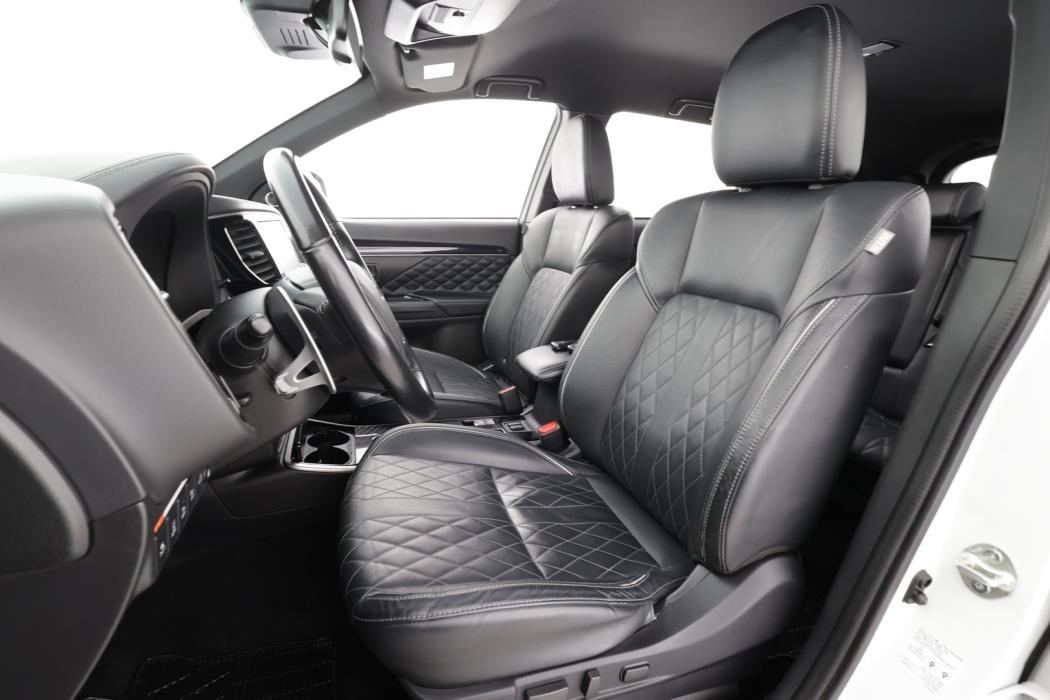 MITSUBISHI Outlander PHEV 2021