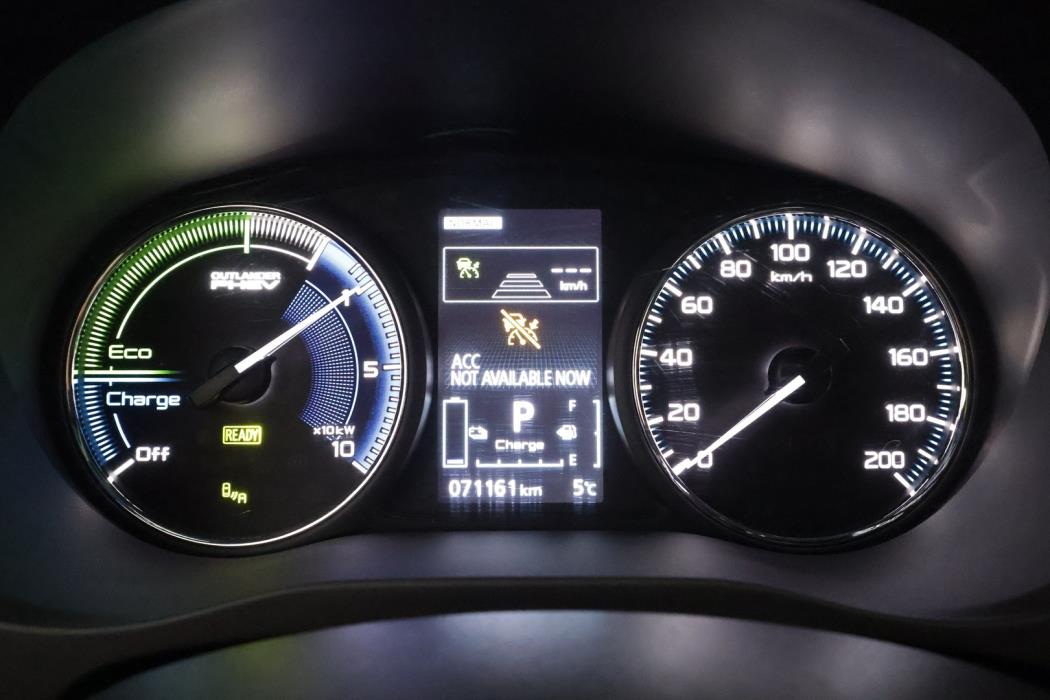 MITSUBISHI Outlander PHEV 2021