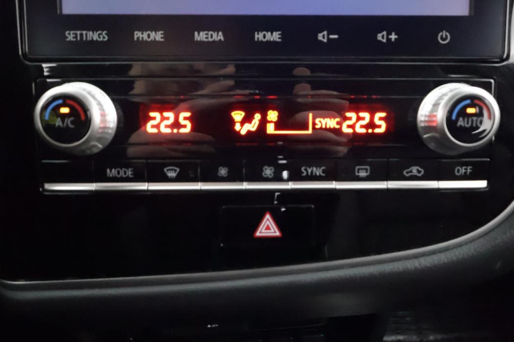 MITSUBISHI Outlander PHEV 2021