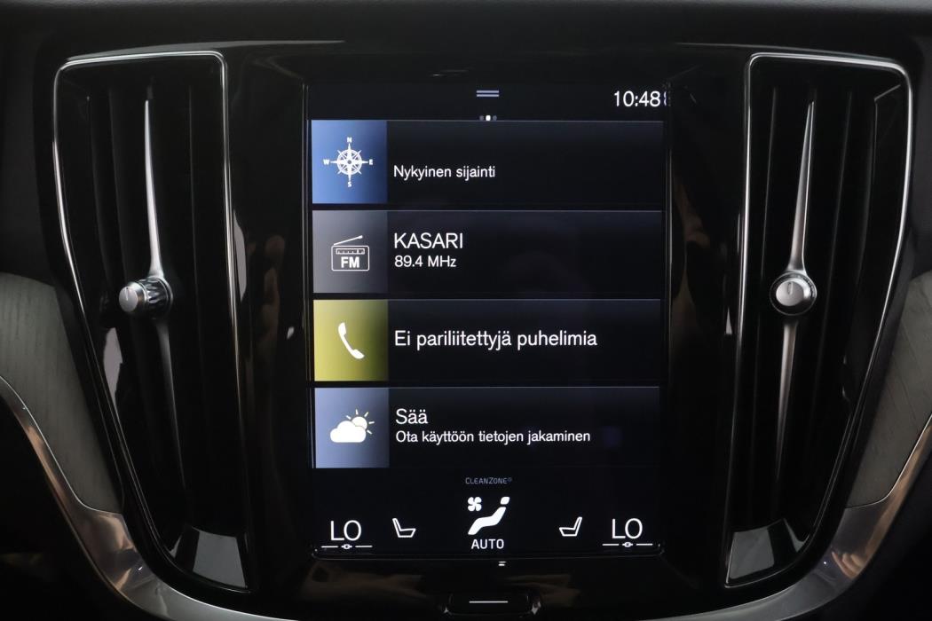 VOLVO V60 2021