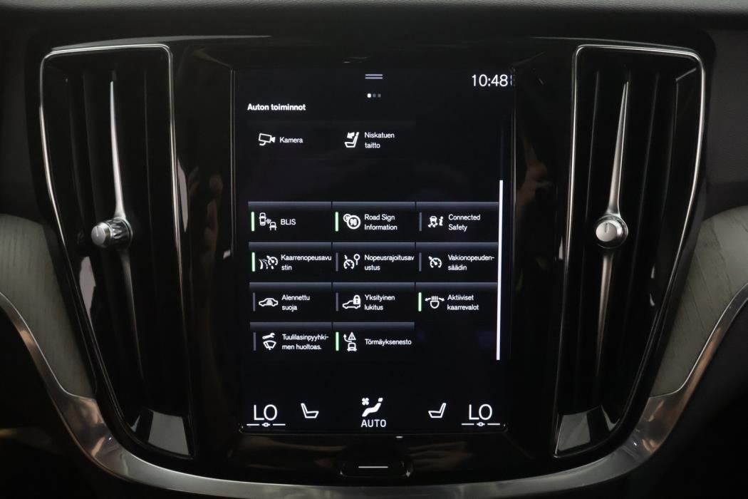 VOLVO V60 2021