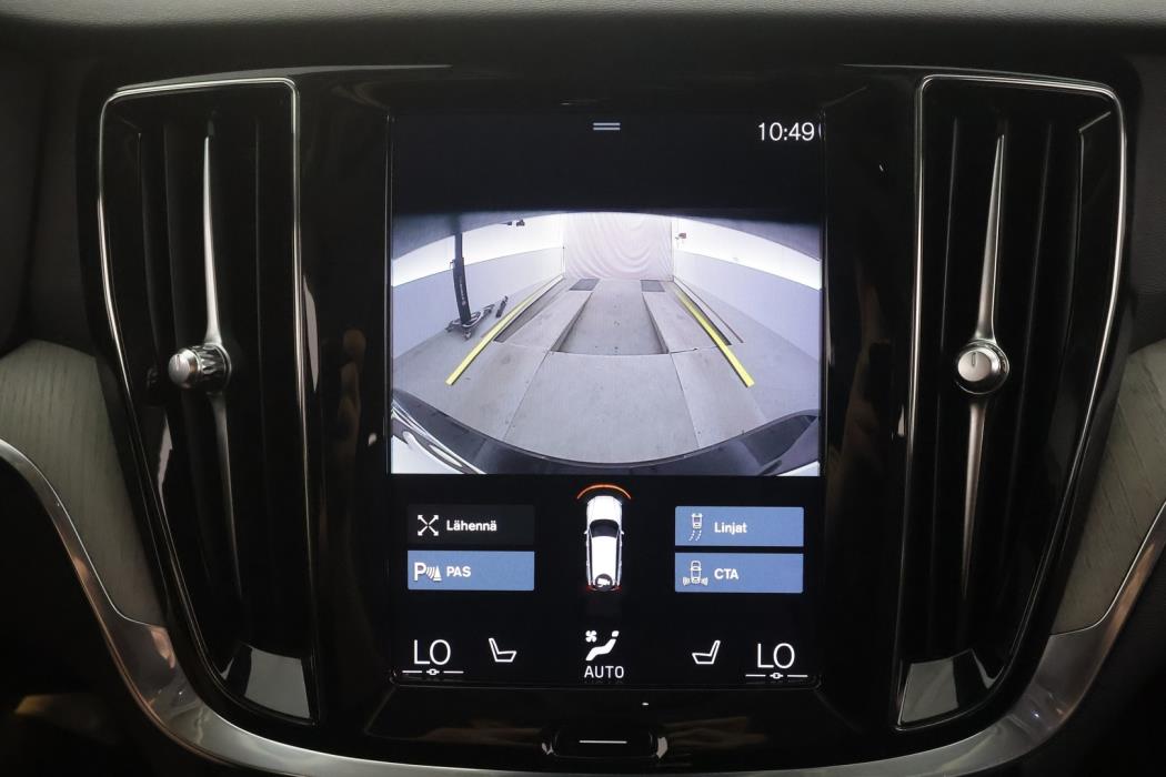 VOLVO V60 2021