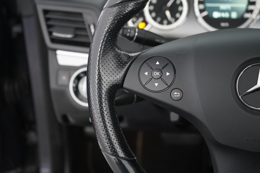 MERCEDES-BENZ E 2010
