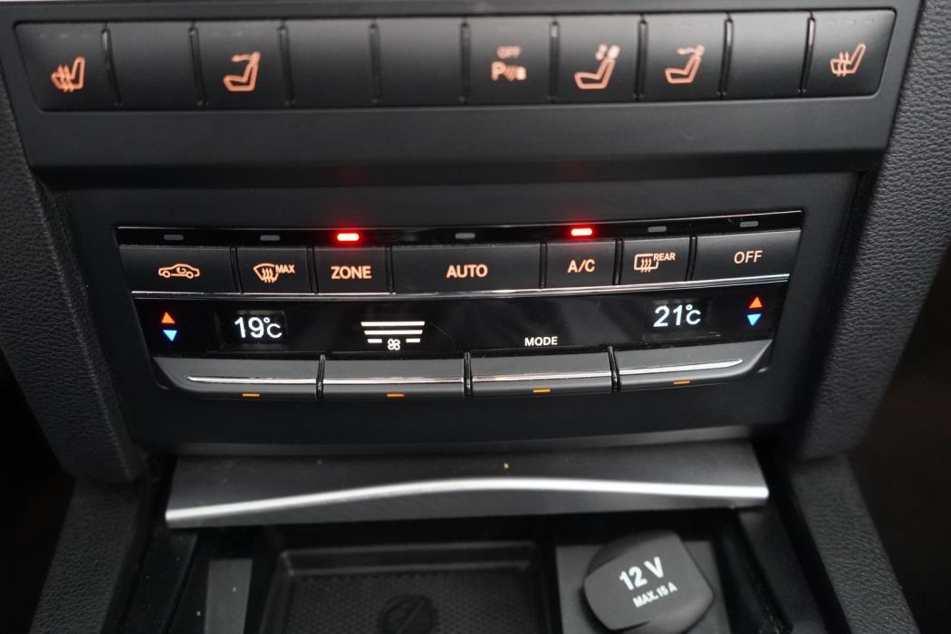 MERCEDES-BENZ E 2010
