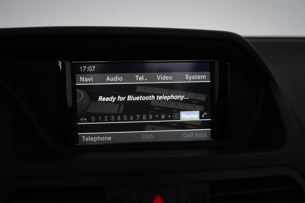 MERCEDES-BENZ E 2010