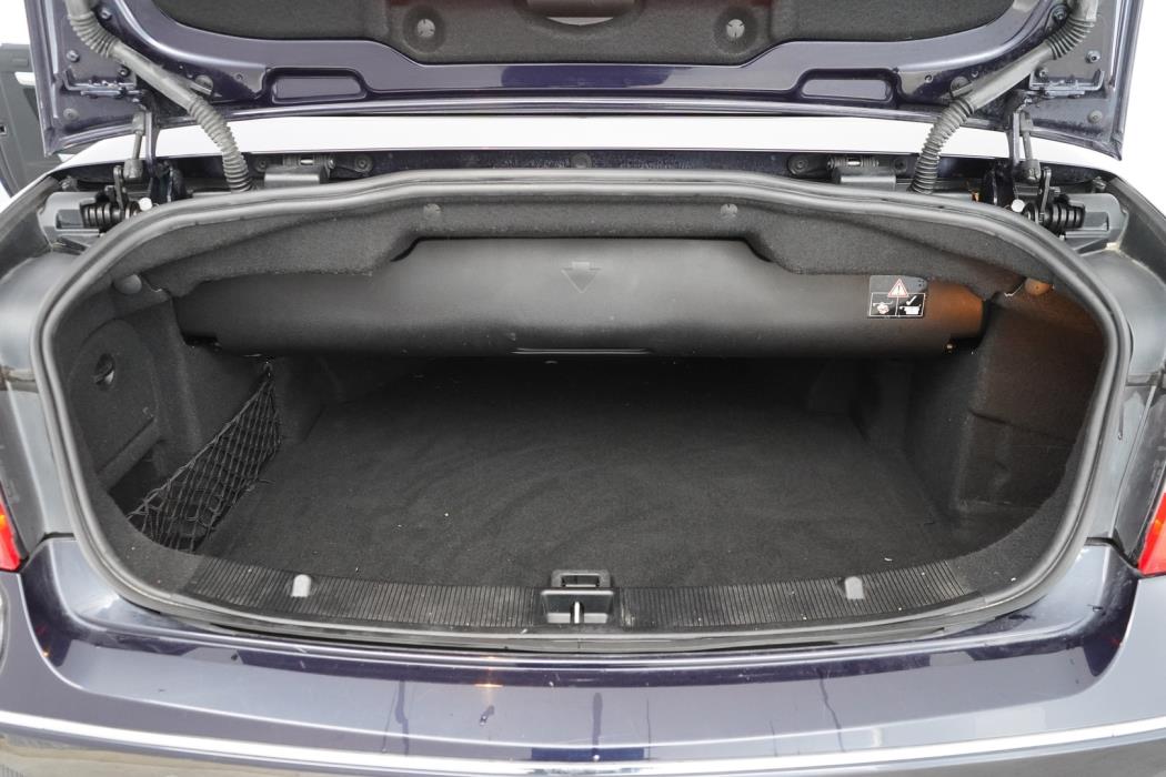 MERCEDES-BENZ E 2010