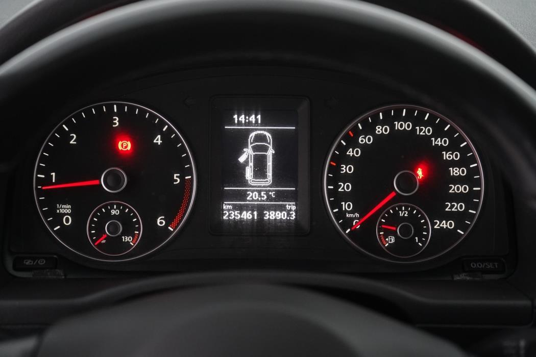 VOLKSWAGEN Caddy 2014
