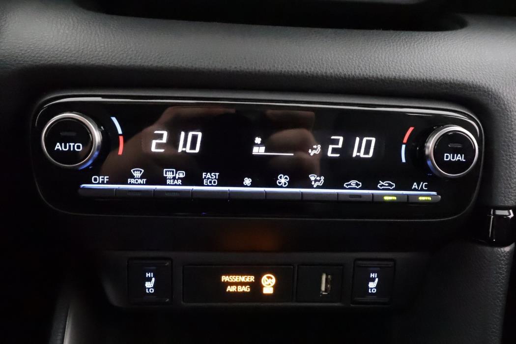 MAZDA 2 2023