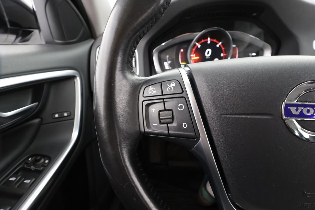 VOLVO V60 Cross Country 2018